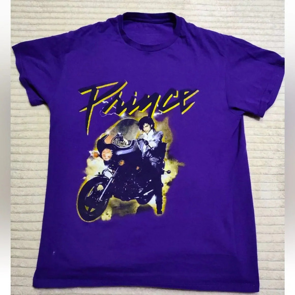 Purple Rain T Shirt Mens Medium Purple Short Sleeve Graphic Tee Classic Casual - Picture 1 of 4